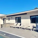 Architect's - 10-12 People - Pool - 4 Bedrooms *