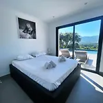 Architect's - 10-12 People - Pool - 4 Bedrooms