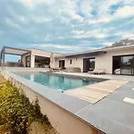Architect's - 10-12 People - Pool - 4 Bedrooms *