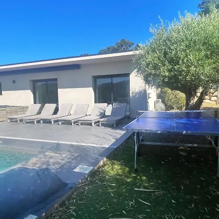 Architect's - 10-12 People - Pool - 4 Bedrooms *