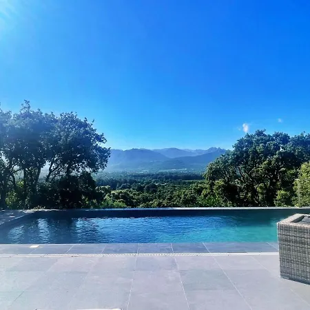 Architect's - 10-12 People - Pool - 4 Bedrooms *