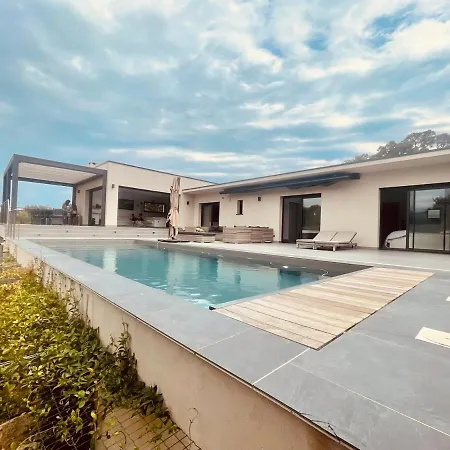 Architect's - 10-12 People - Pool - 4 Bedrooms *