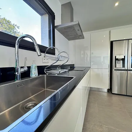 Architect's - 10-12 People - Pool - 4 Bedrooms Villa