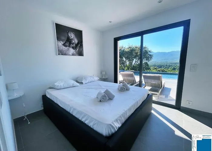 Architect's - 10-12 People - Pool - 4 Bedrooms