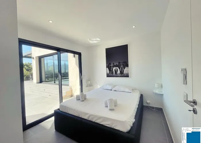Villa Architect's - 10-12 People - Pool - 4 Bedrooms