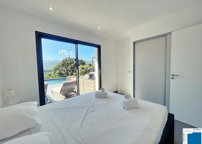 Architect's - 10-12 People - Pool - 4 Bedrooms