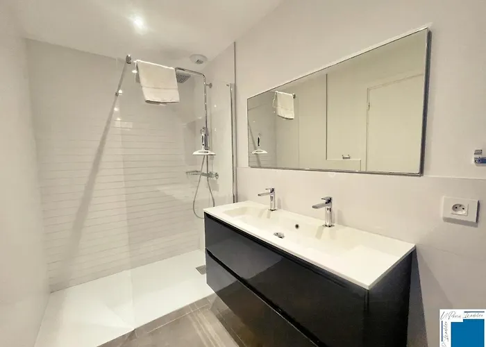 别墅 Architect's - 10-12 People - Pool - 4 Bedrooms 宗扎