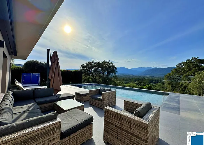 Architect's - 10-12 People - Pool - 4 Bedrooms Villa