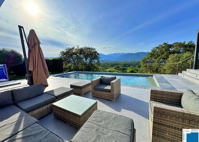 Architect's - 10-12 People - Pool - 4 Bedrooms