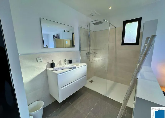 Architect's - 10-12 People - Pool - 4 Bedrooms *