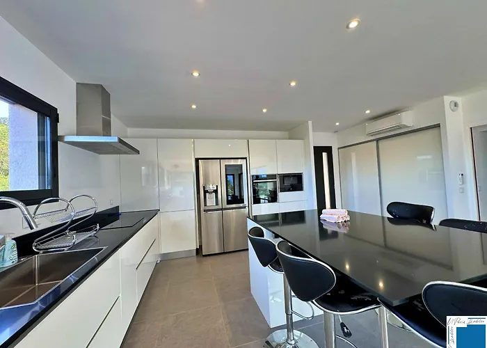 Architect's - 10-12 People - Pool - 4 Bedrooms Zonza